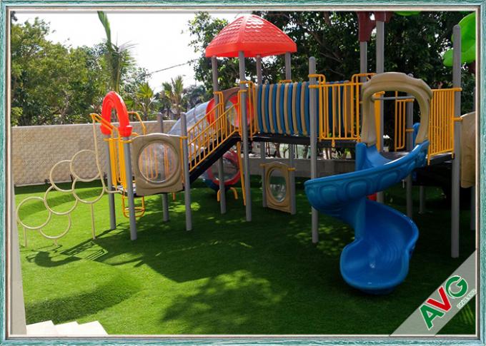 Natürliches schauendes Spielplatz-künstliches Gras-Safe mit hoher Dichte für Kinder 0