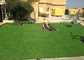 Hoher Elastizitäts-Fußball-gefälschtes Gras im Freien legen 20MM - 45MM Stapel-Höhe mit Teppich aus fournisseur